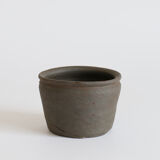 Earthen pot