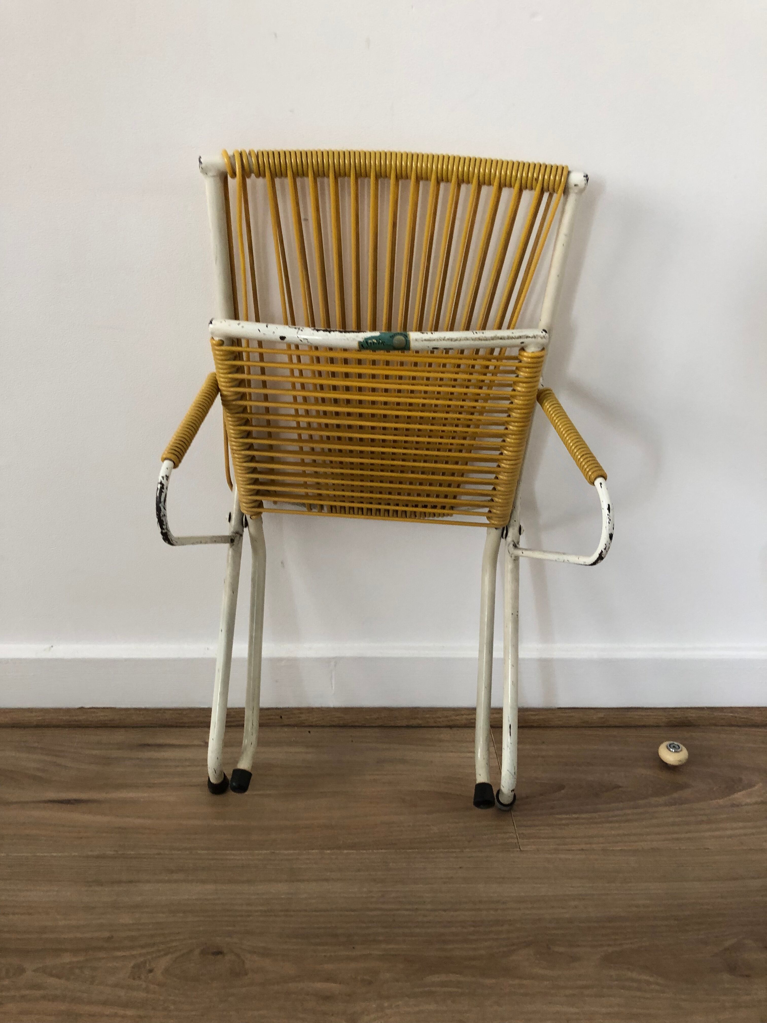 Child scoubidou chair