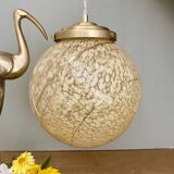 Suspension globe vintage en verre de clichy jaune et doré XXL