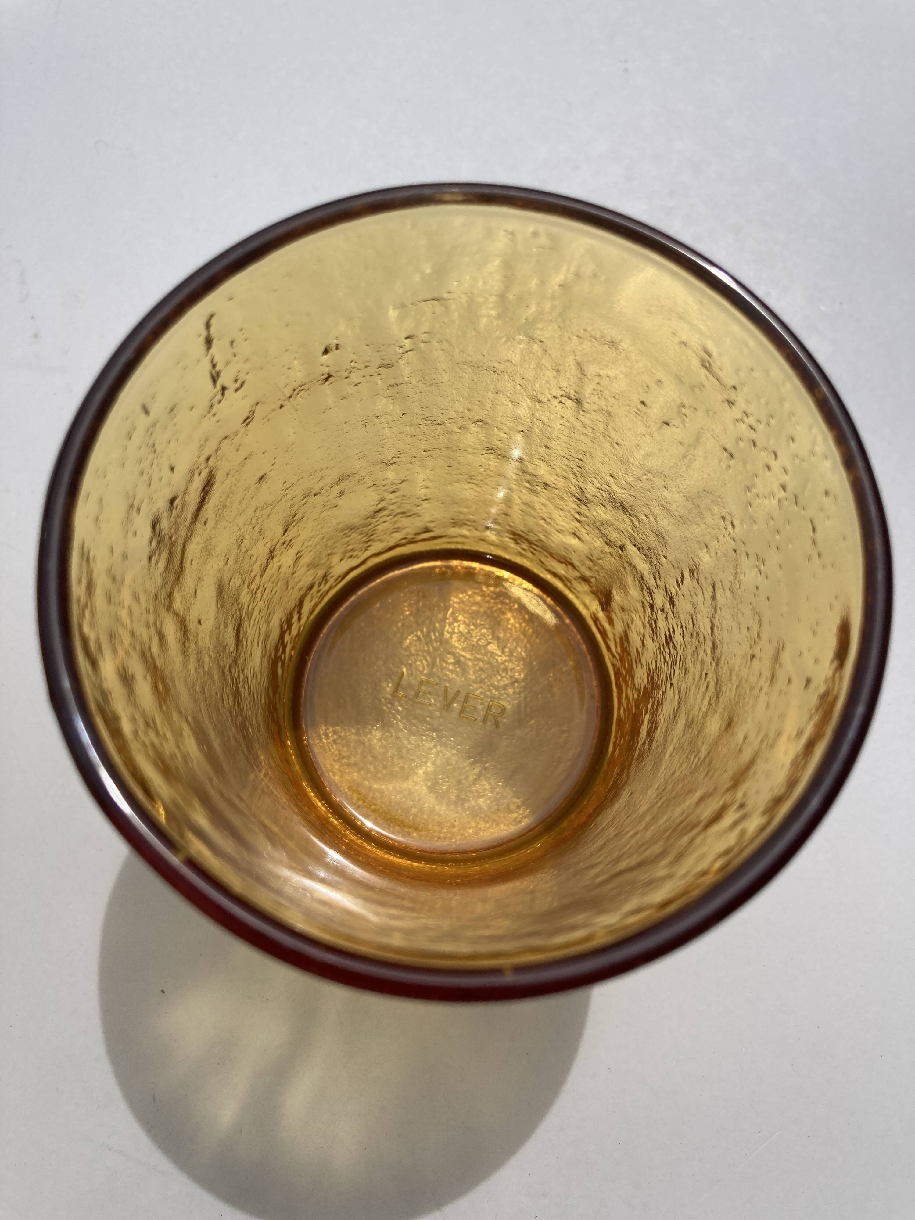 Suite de 4 verres lever ambrés, années 70