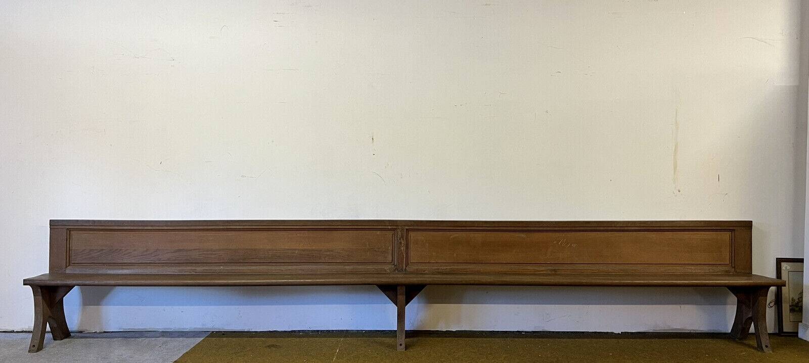 Monumental church pew with paneled backs, 19th century, circa 1880, made of oak and poplar