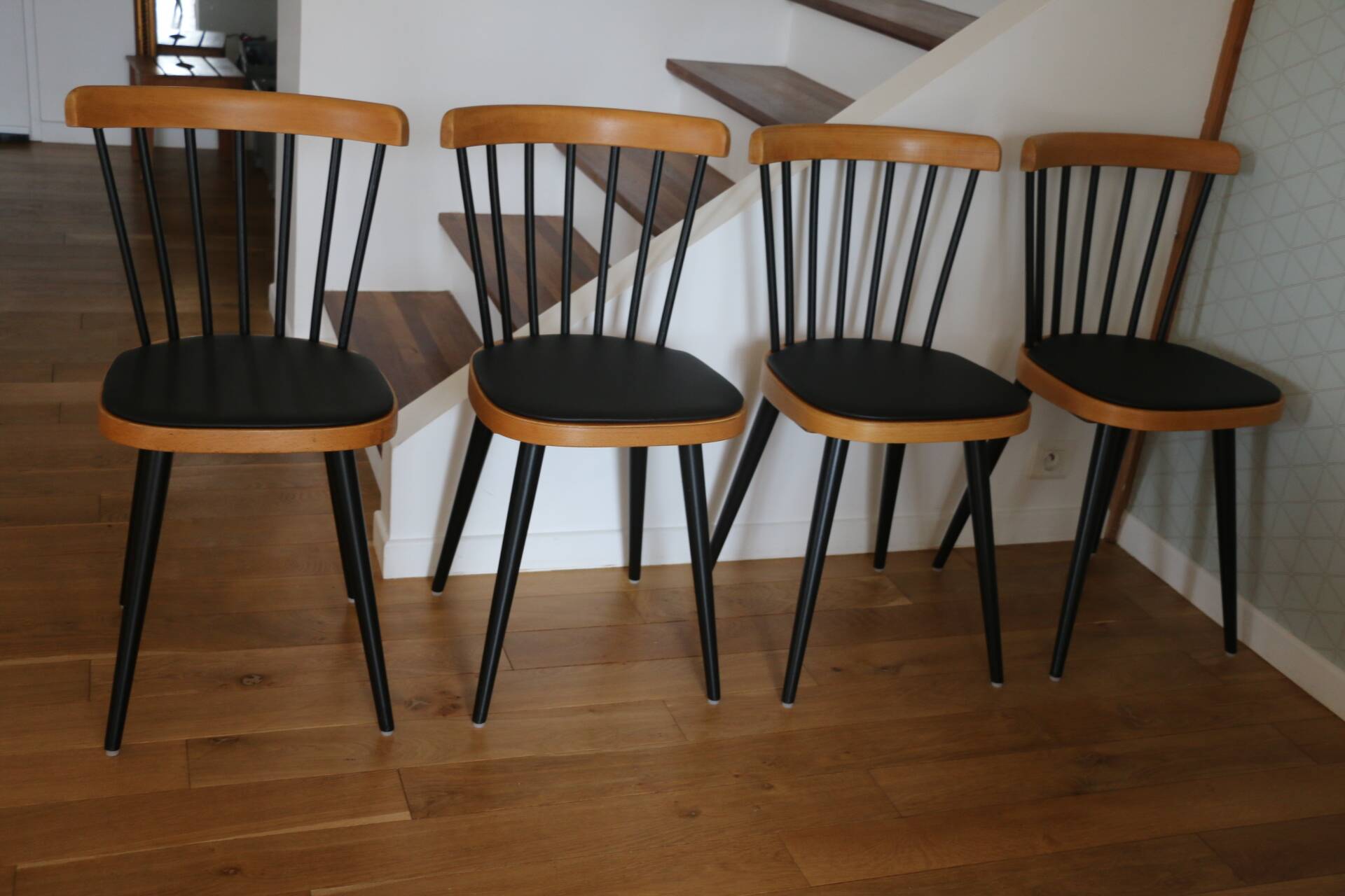 4 Baumann 740G chairs light beech black skai