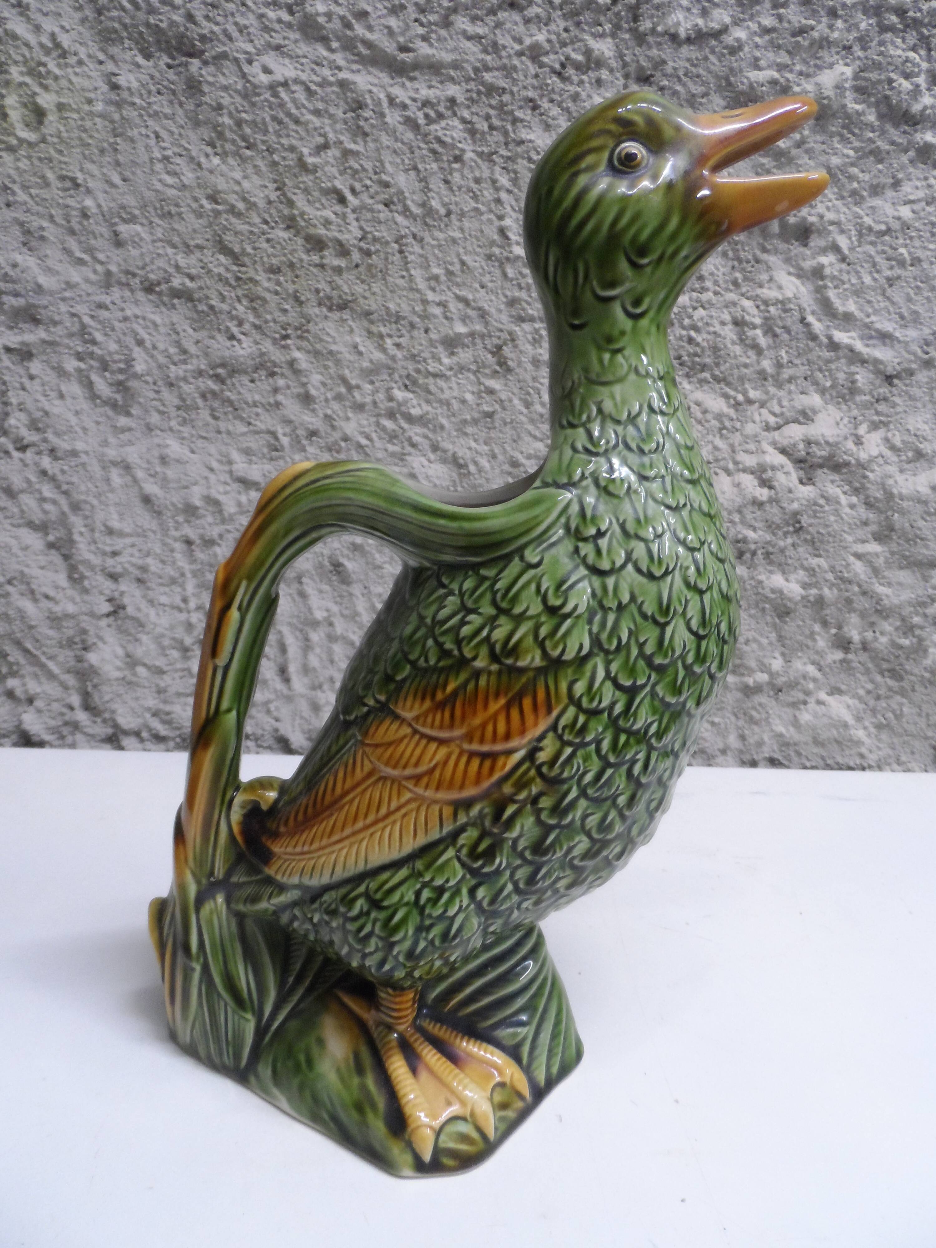 Duck Pitcher