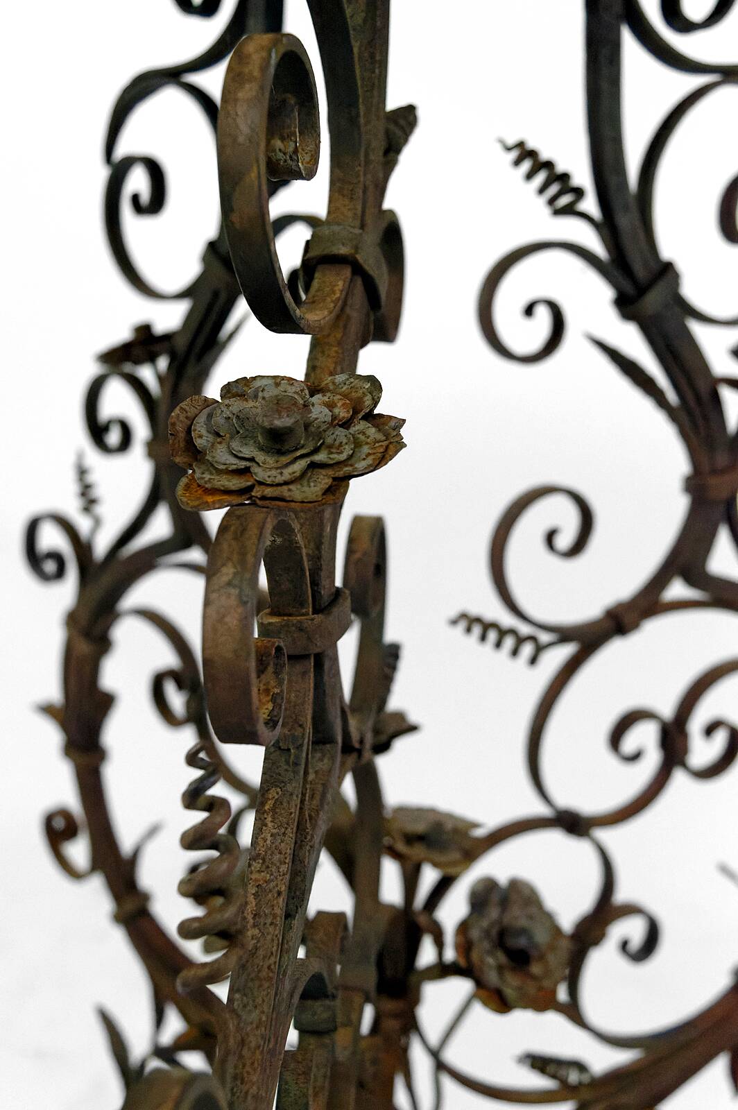 Wrought iron pedestal table and marble top, Venice, Italy, 17th century