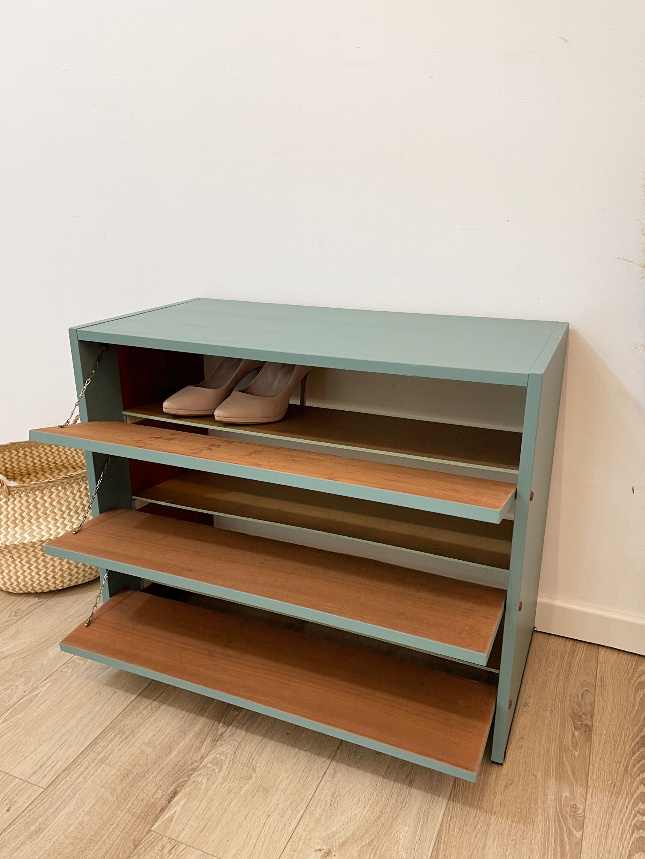 Reimagined shoe cabinet - 70s/80s