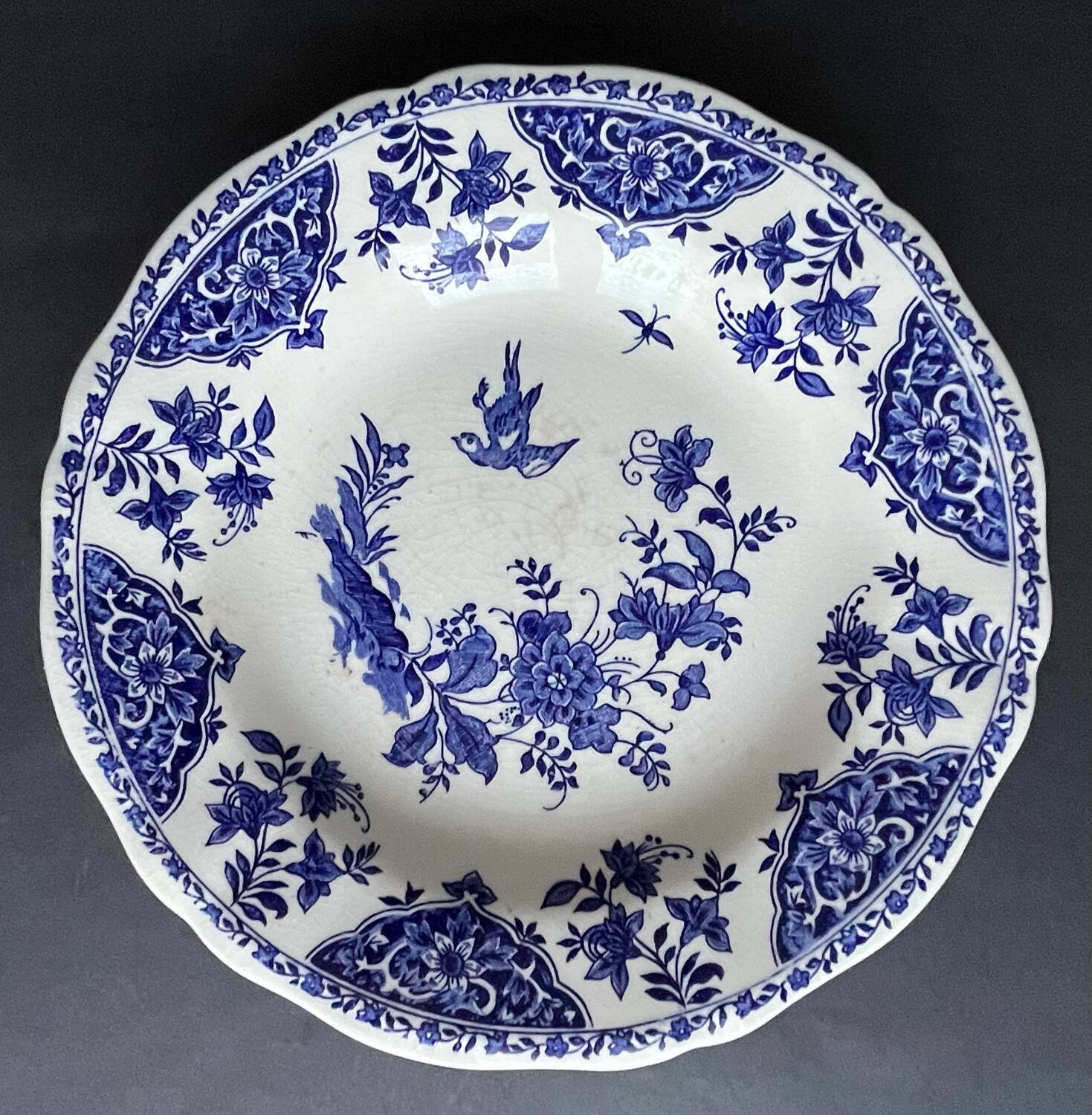 6 vintage Gien plates