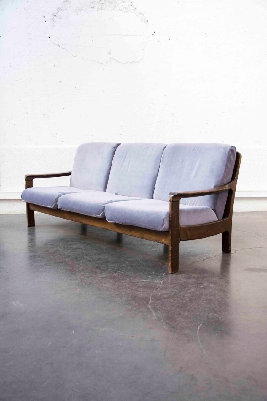 3-seater vintage sofa