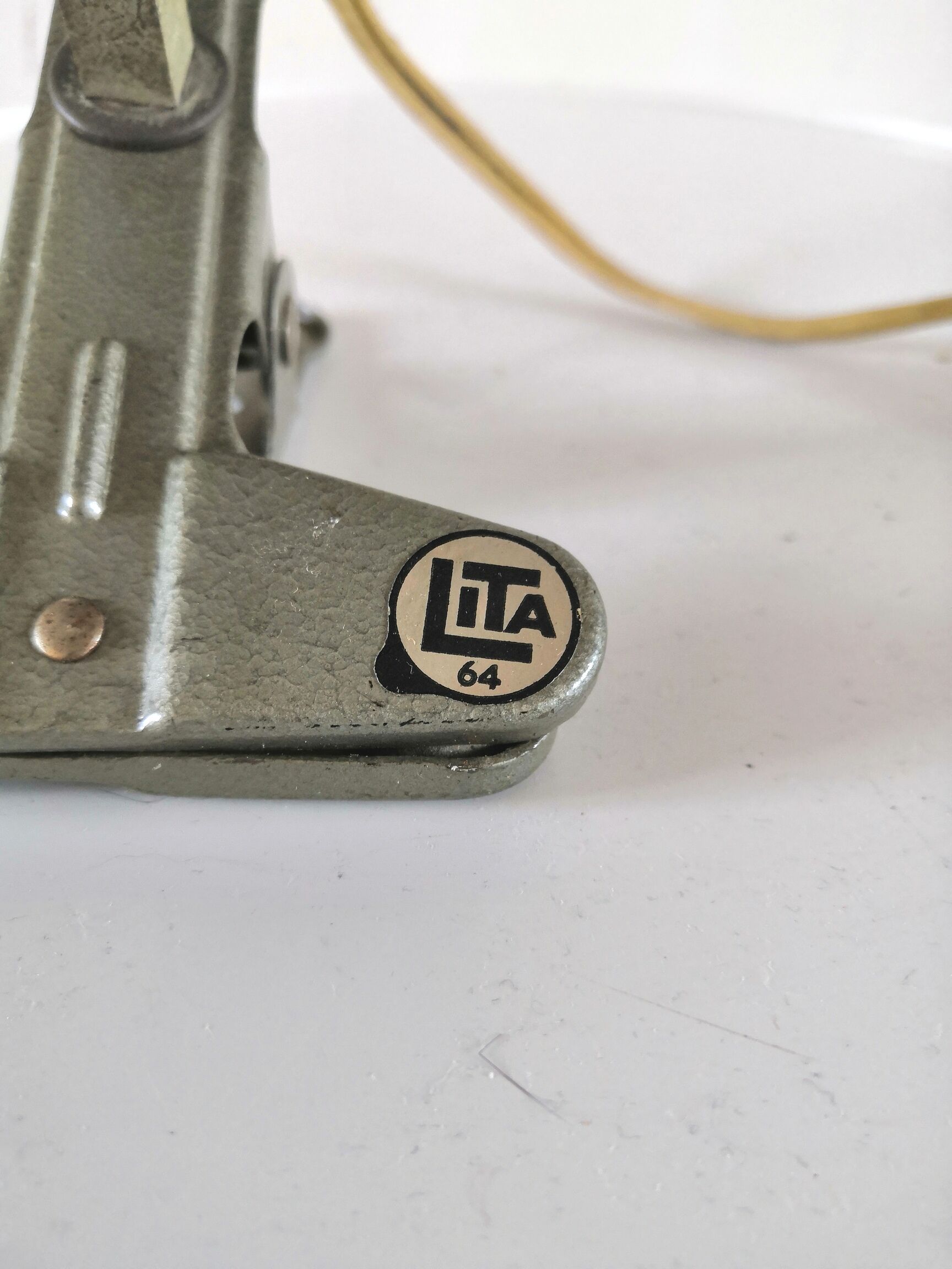 Spot vintage design Lita modèle 64