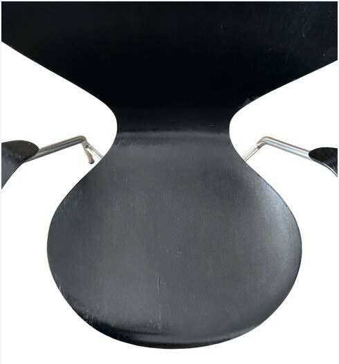 Chair 3207 – Arne Jacobsen for Fritz Hansen, Denmark