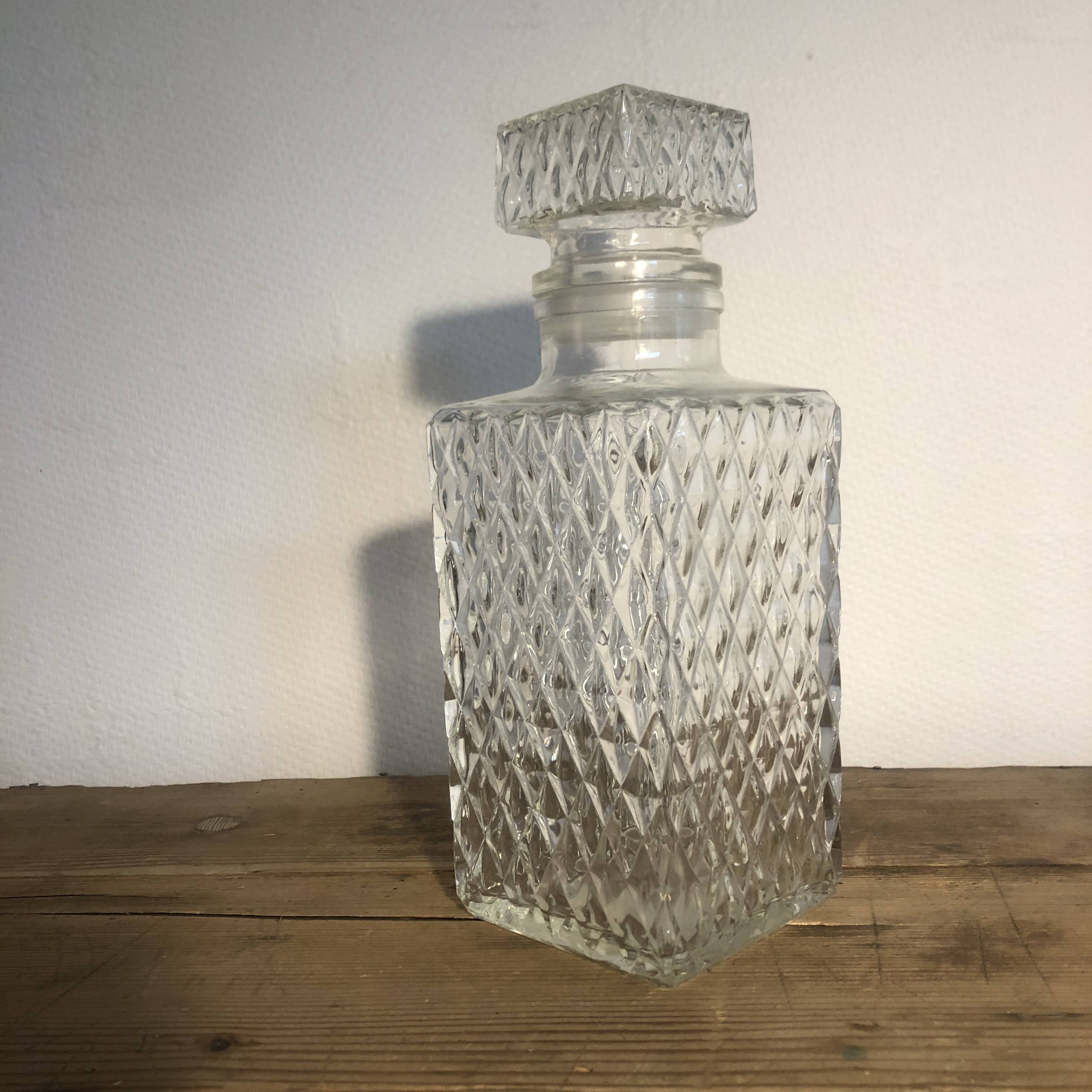 Whiskey decanter