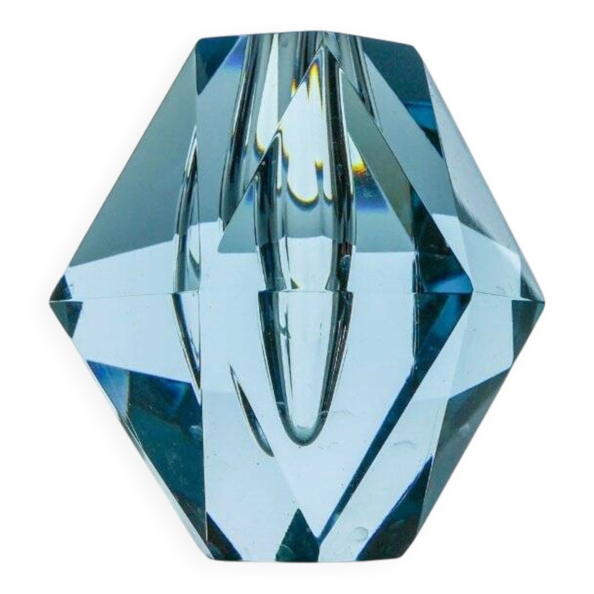Diamond-shaped crystal vase from Strömbergshyttan