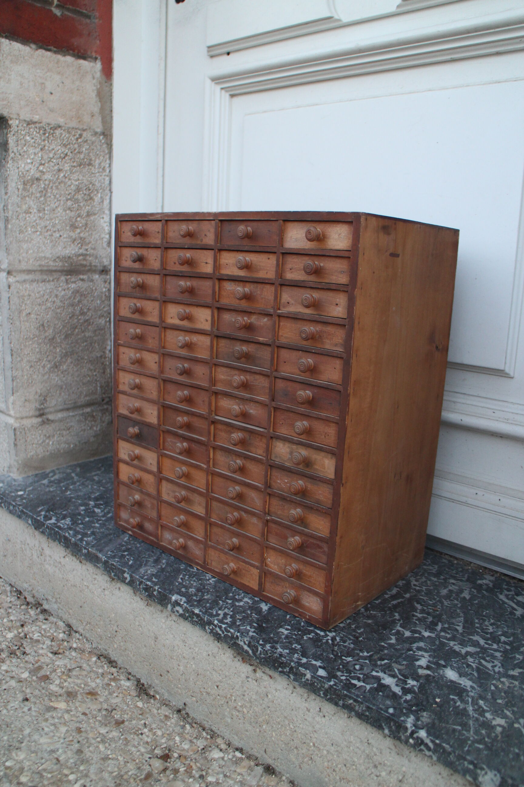 Meuble d'horloger 52 tiroirs