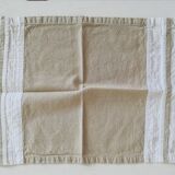 4 napkins
