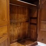 Wardrobe in solid wood