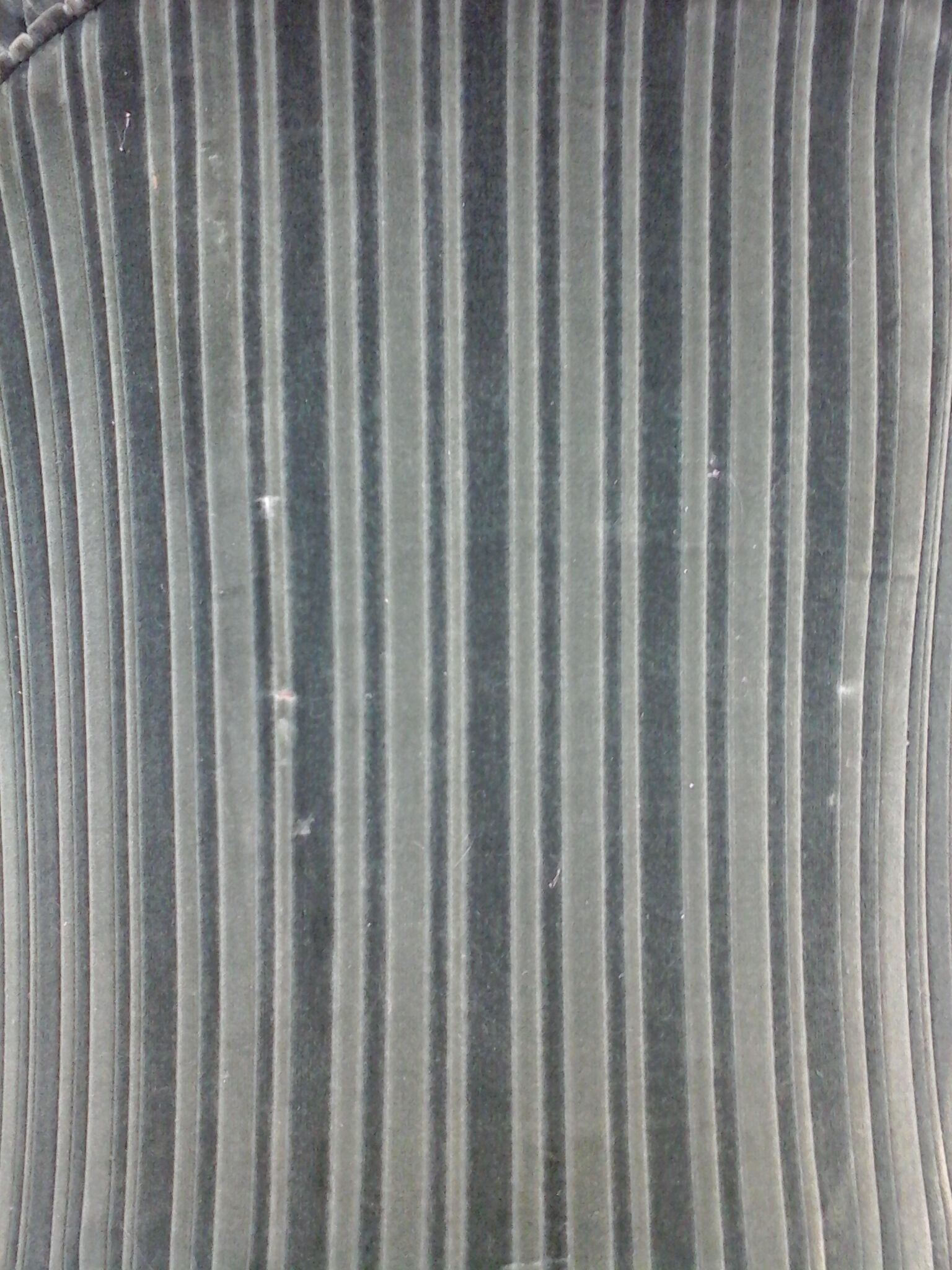 Fauteuil crapaud velours côtelé vert