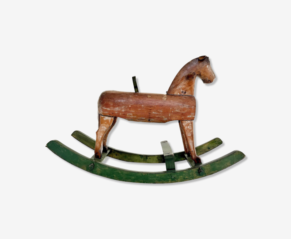 Cheval a bascule en bois