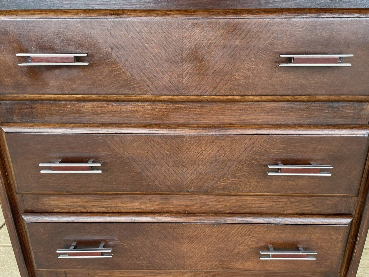 Commode de style Art Deco en noyer, circa 1950