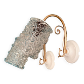 Grande paire d’appliques col de cygne laiton globes en verre moulé transparent rosace porcelaine