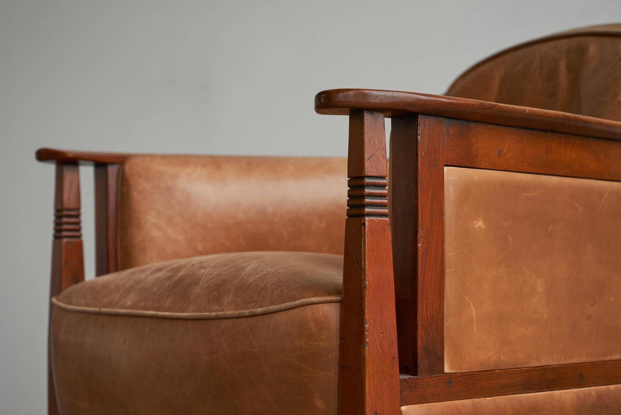 Art Deco armchair in solid oak and leather by Frits Schuitema