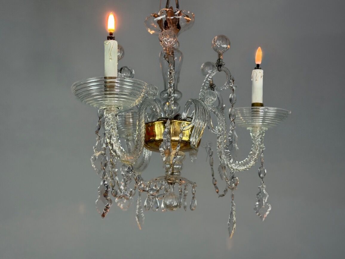 Liège chandelier in Louis XV style made of glass and crystal, circa 1900.
