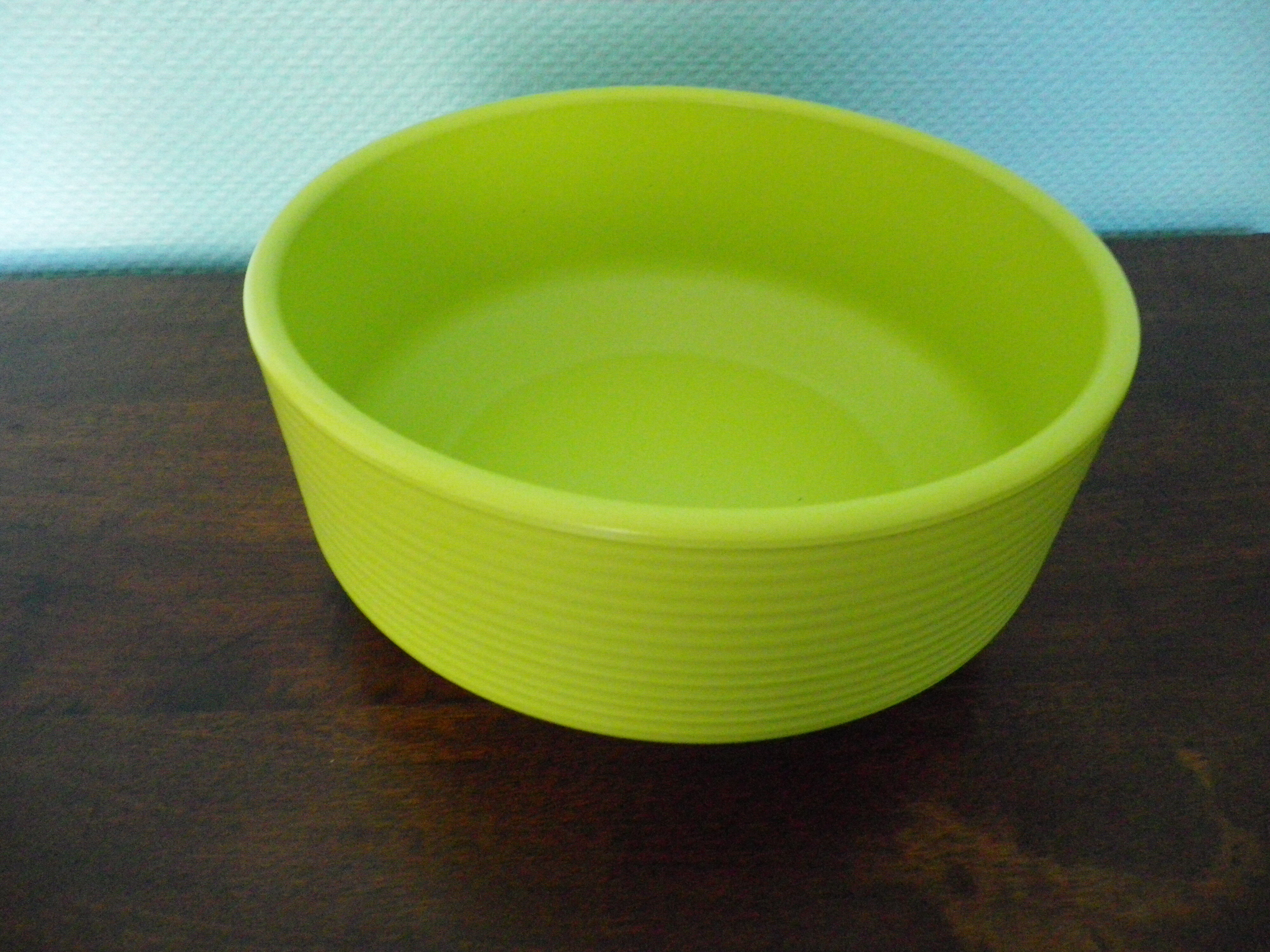 Pot for terracotta anise-green floral composition