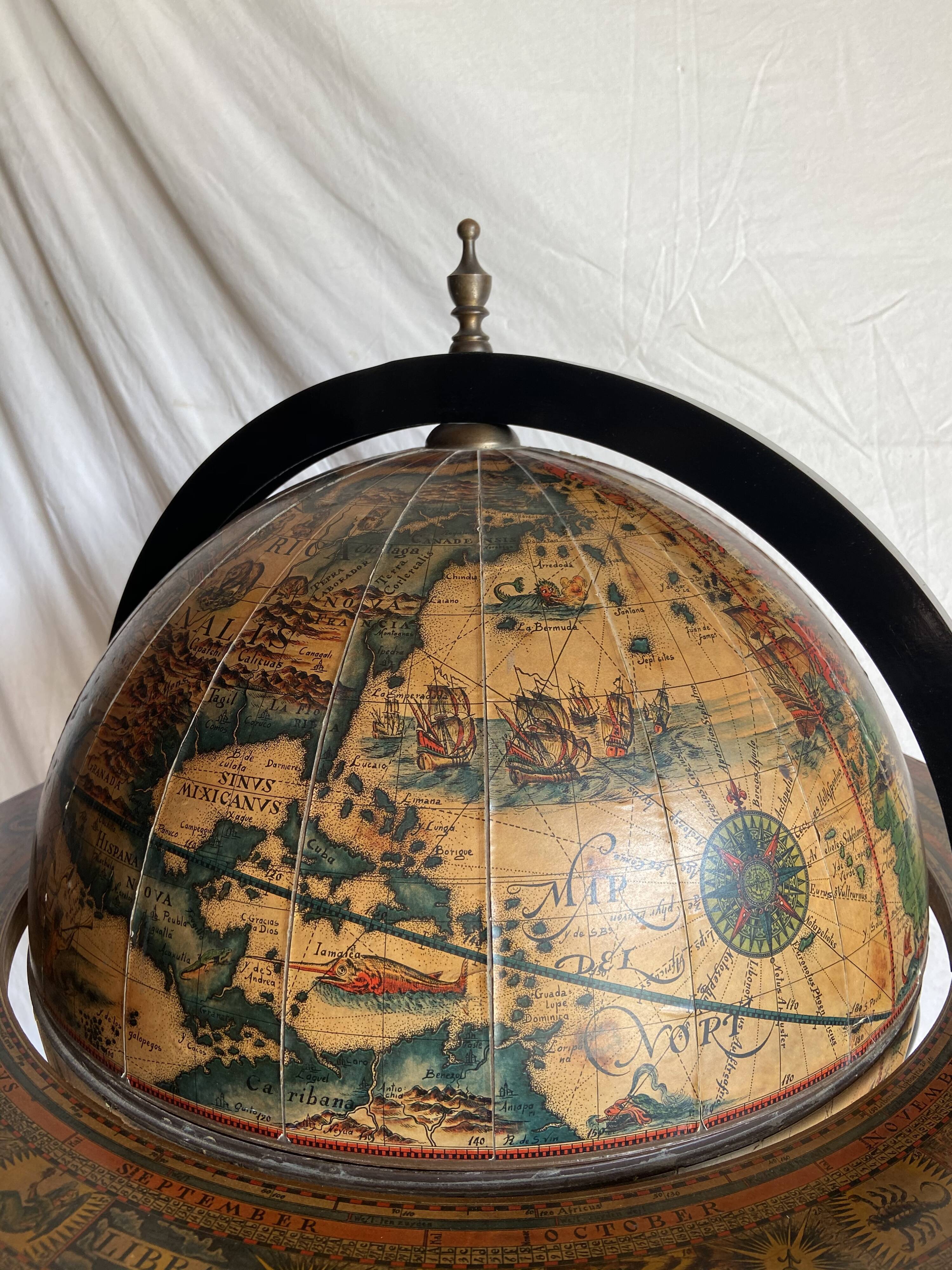 Vintage bar world map Italy 1970