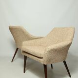 Modern fauteuil en bois orange polka dot bouclé tissus 1960 cocktail fauteuil de salon