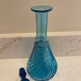 Ancienne carafe bleue