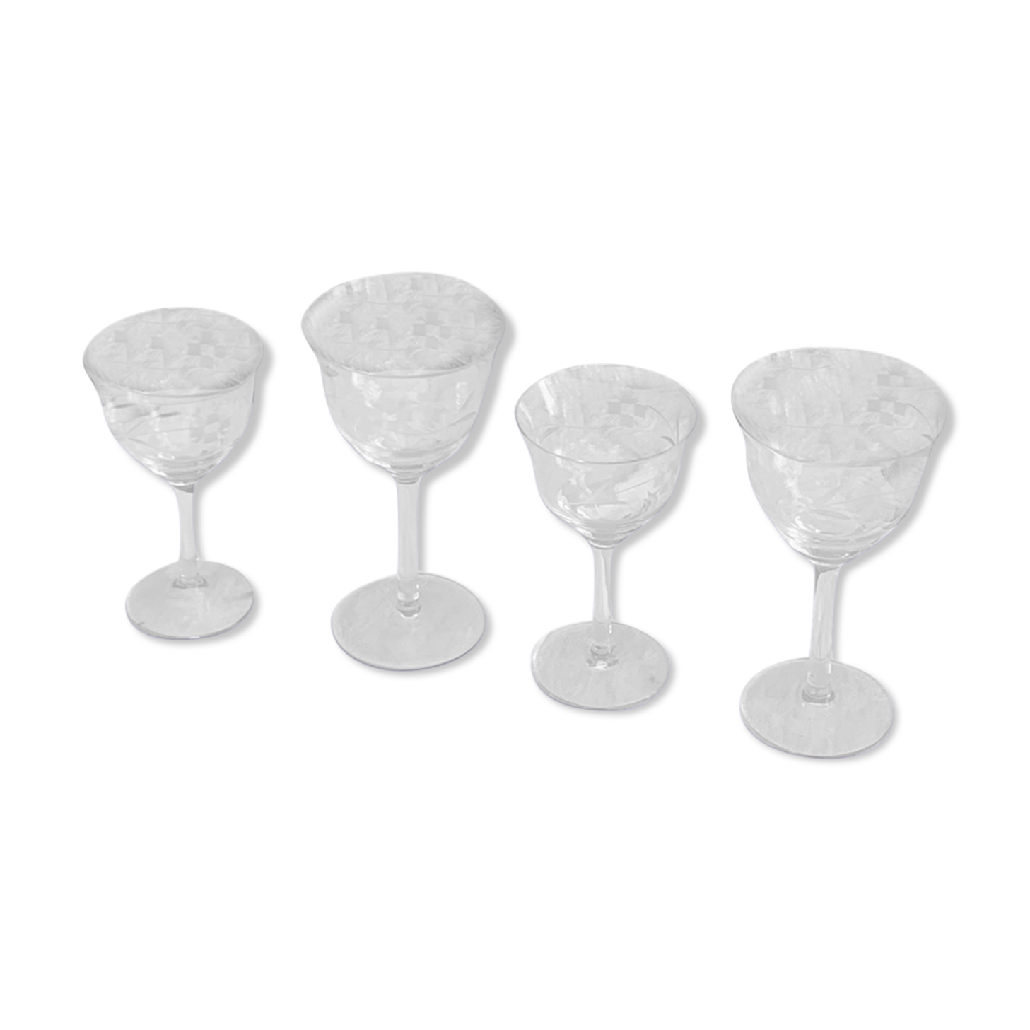 4 art deco wine glasses, chiseled floral pattern, glass and crystal