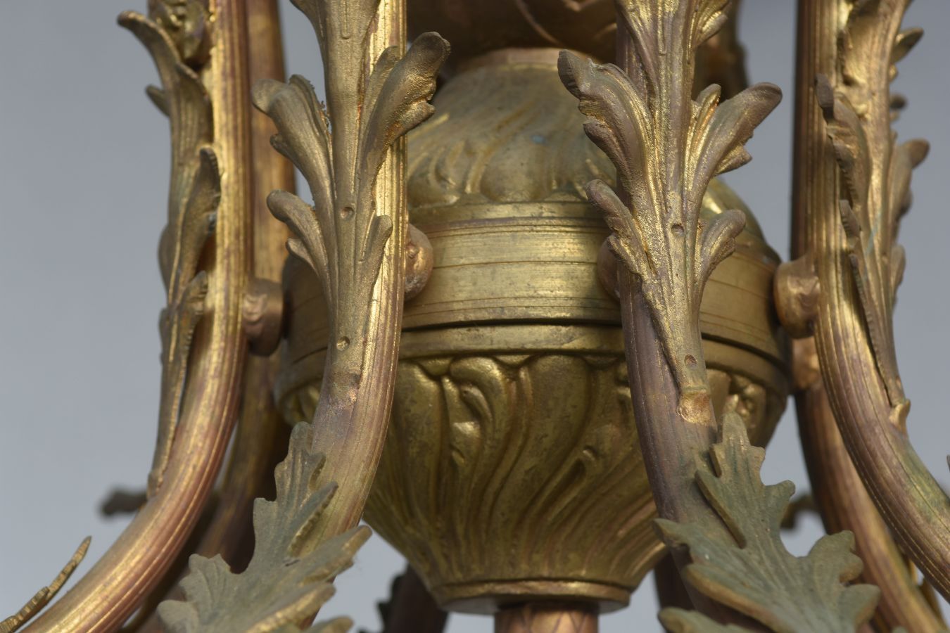 Pair of Louis XV style chandeliers golden bronze 36 lights