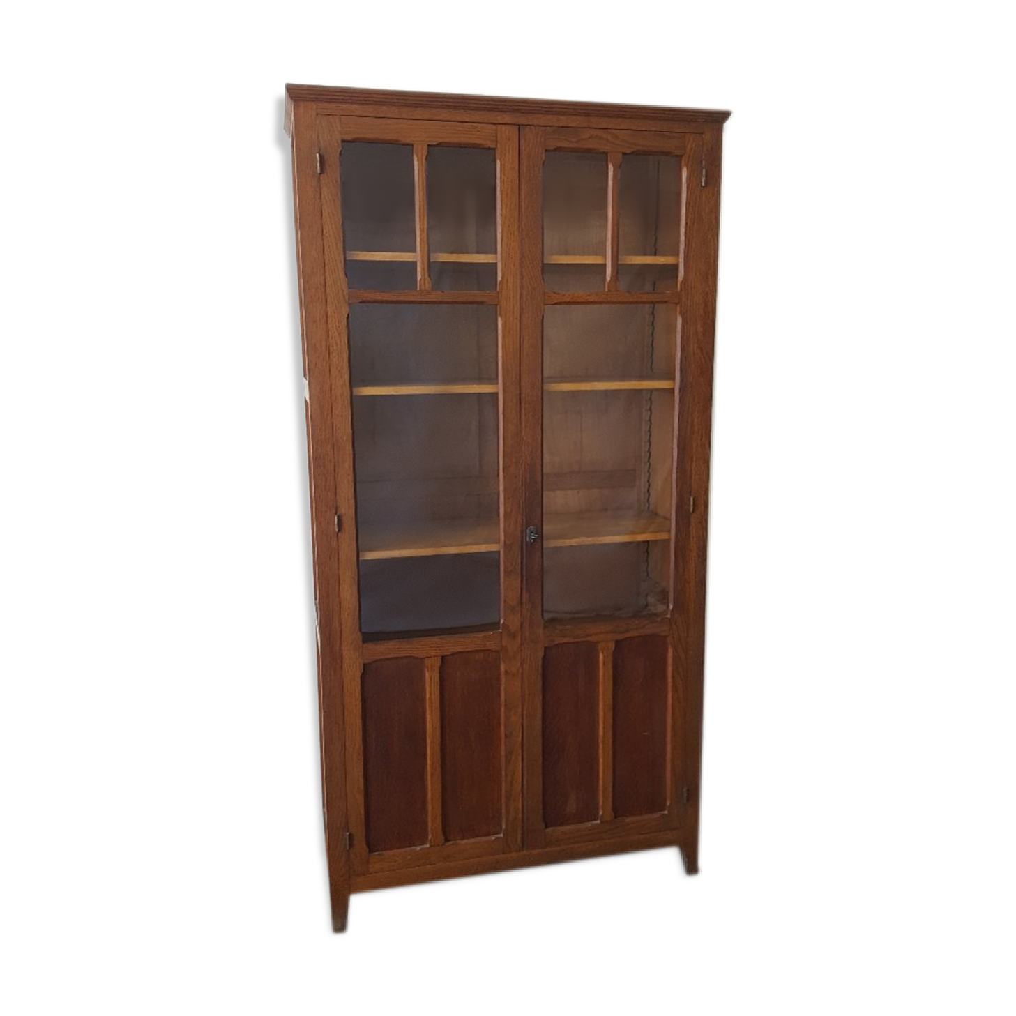 Showcase cabinet