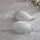 Duo de saucières porcelaine blanche ancien biberon malade