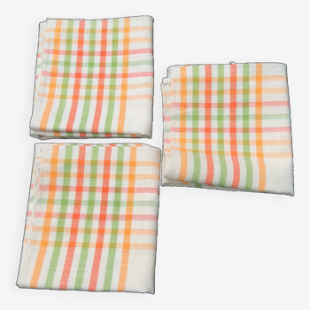 Linen and cotton tea towels