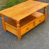 Colonial coffee table in solid pine with 2 drawers