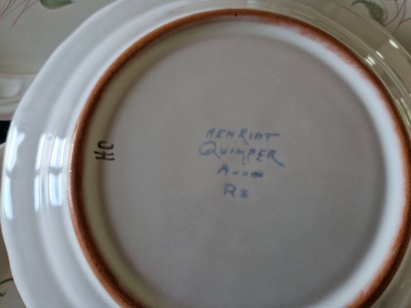 Henriot Quimper - Set of 4 glazed terracotta dessert plates