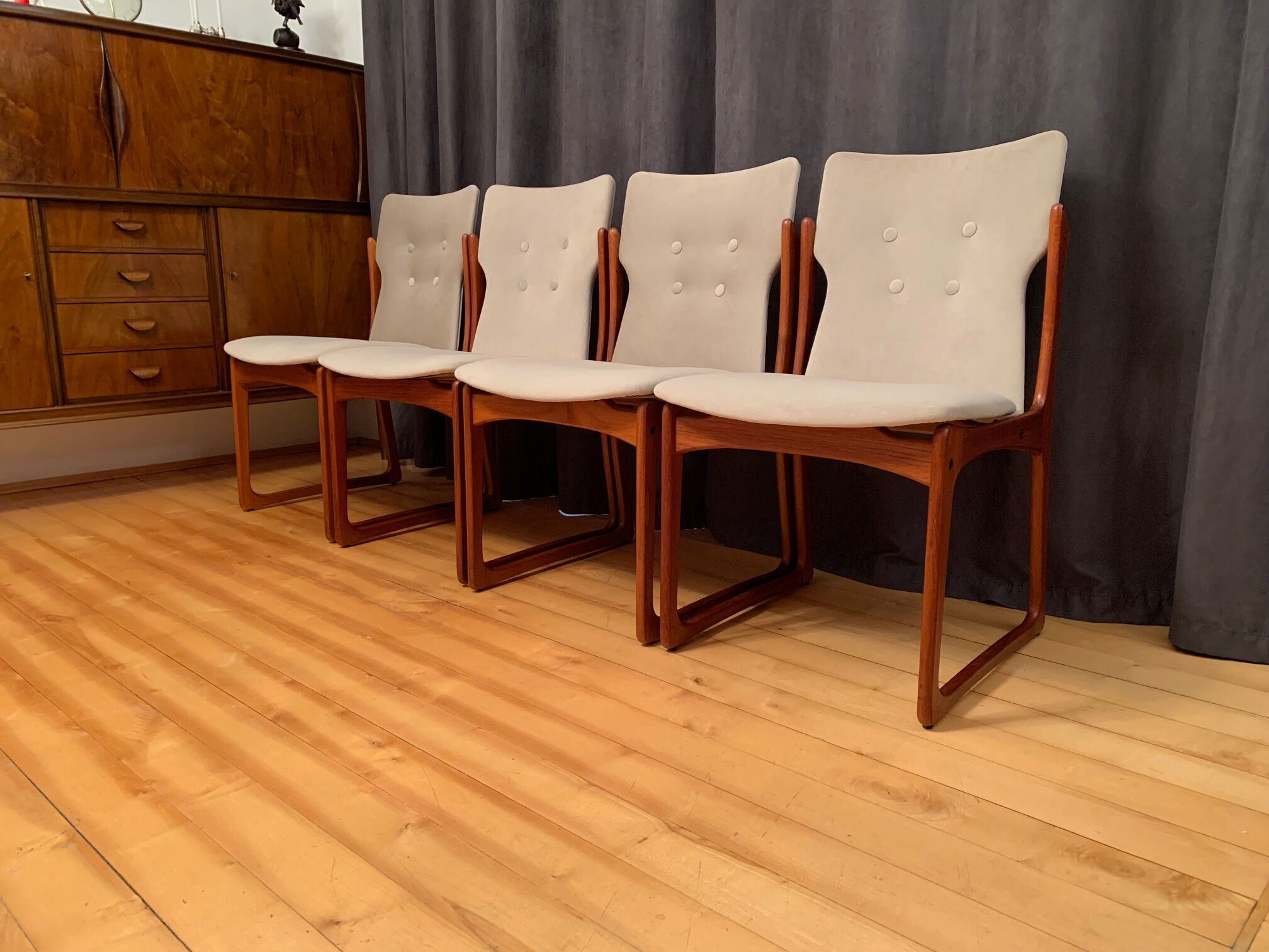 Set of four Vamdrup Stolefabrik chairs, Denmark, 1960s