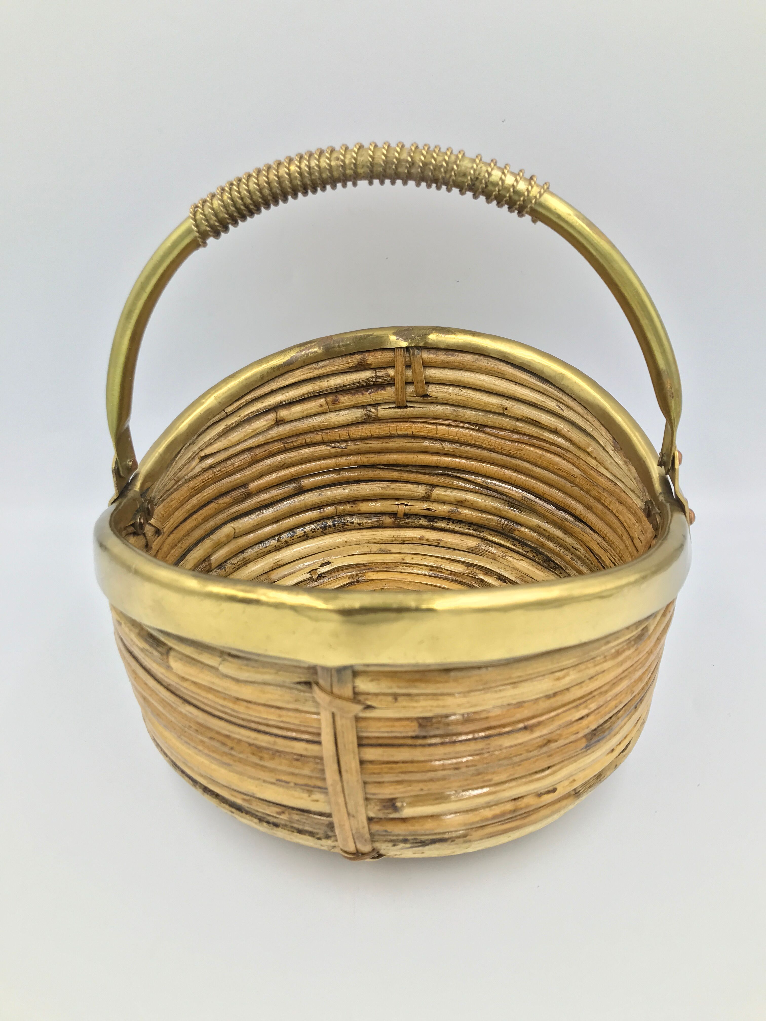 Brass wicker rattan basket from the 70s