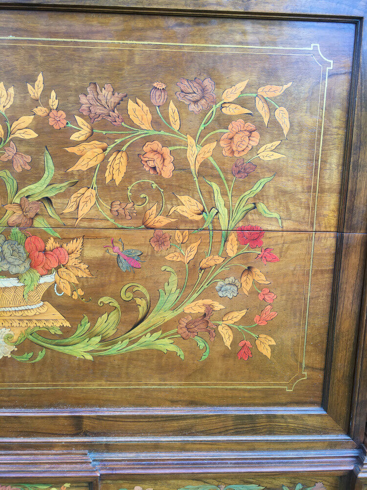 Commodity in Restaurant Style Marquetry - 19th century