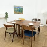 Vintage flap table