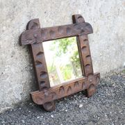 Miroir brutaliste en chêne massif
