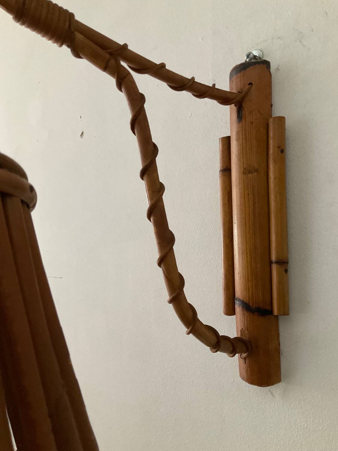 Louis Sognot rattan wall lamp from the 50s and 60s