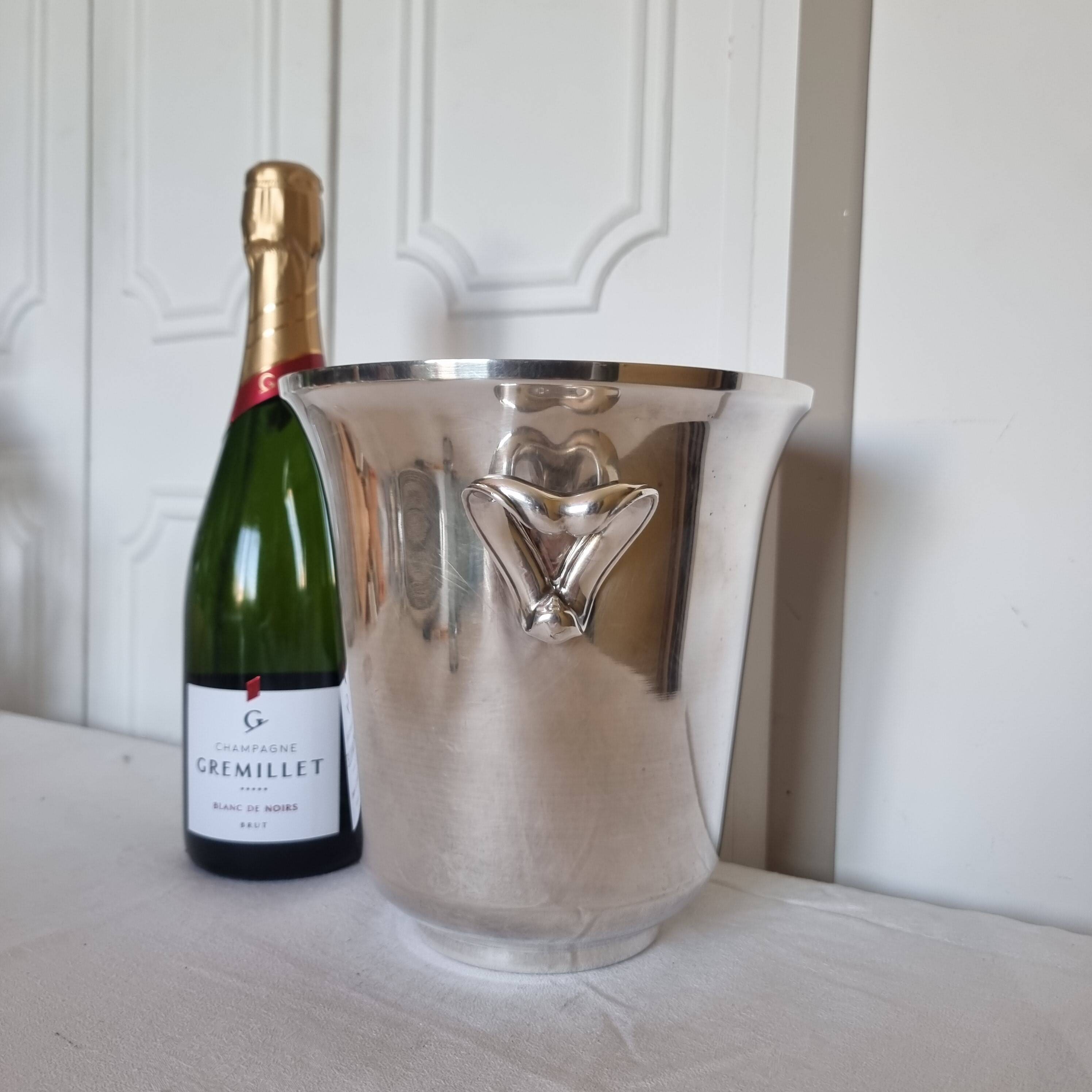 Elegant 1960s Art Deco silver-plated champagne bucket