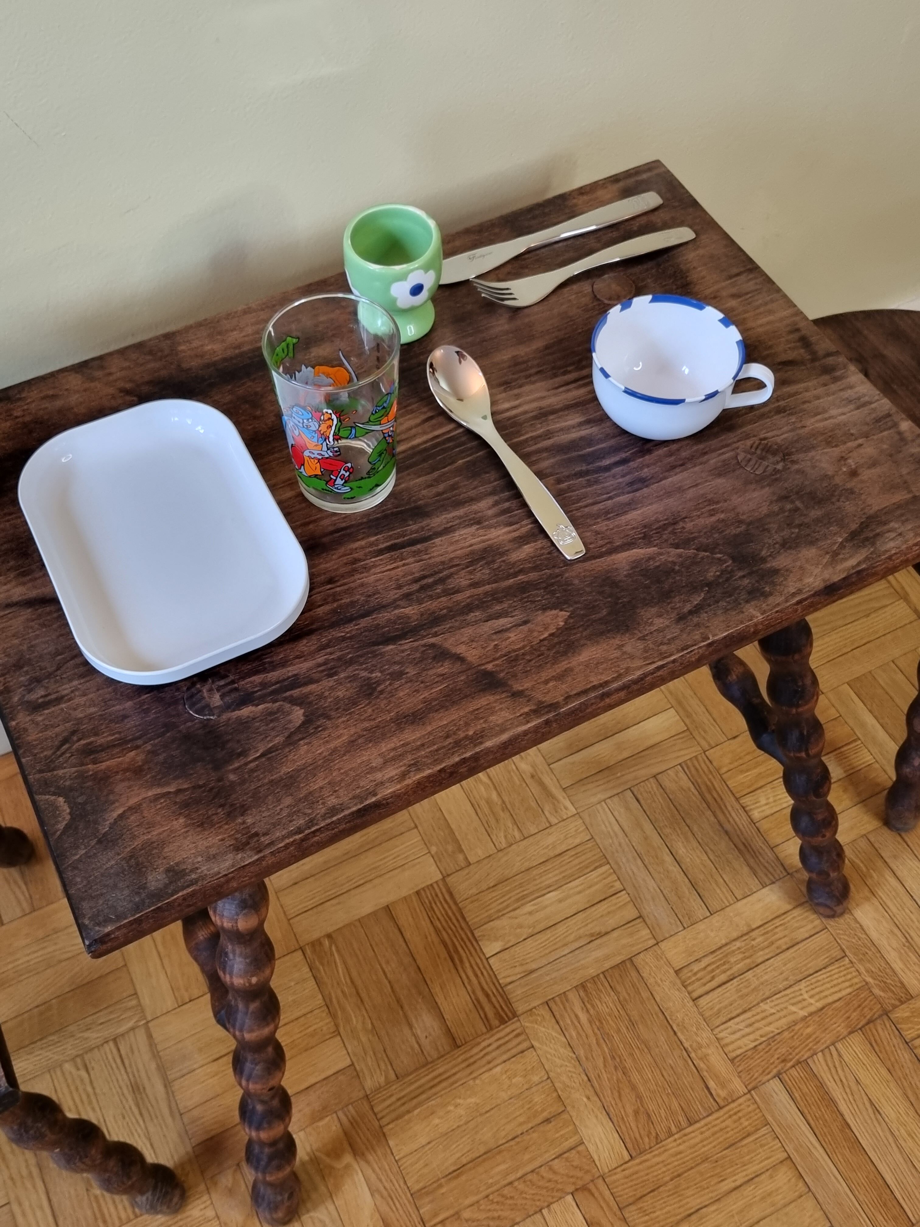 Breton style tripod children's table and stools in solid wood