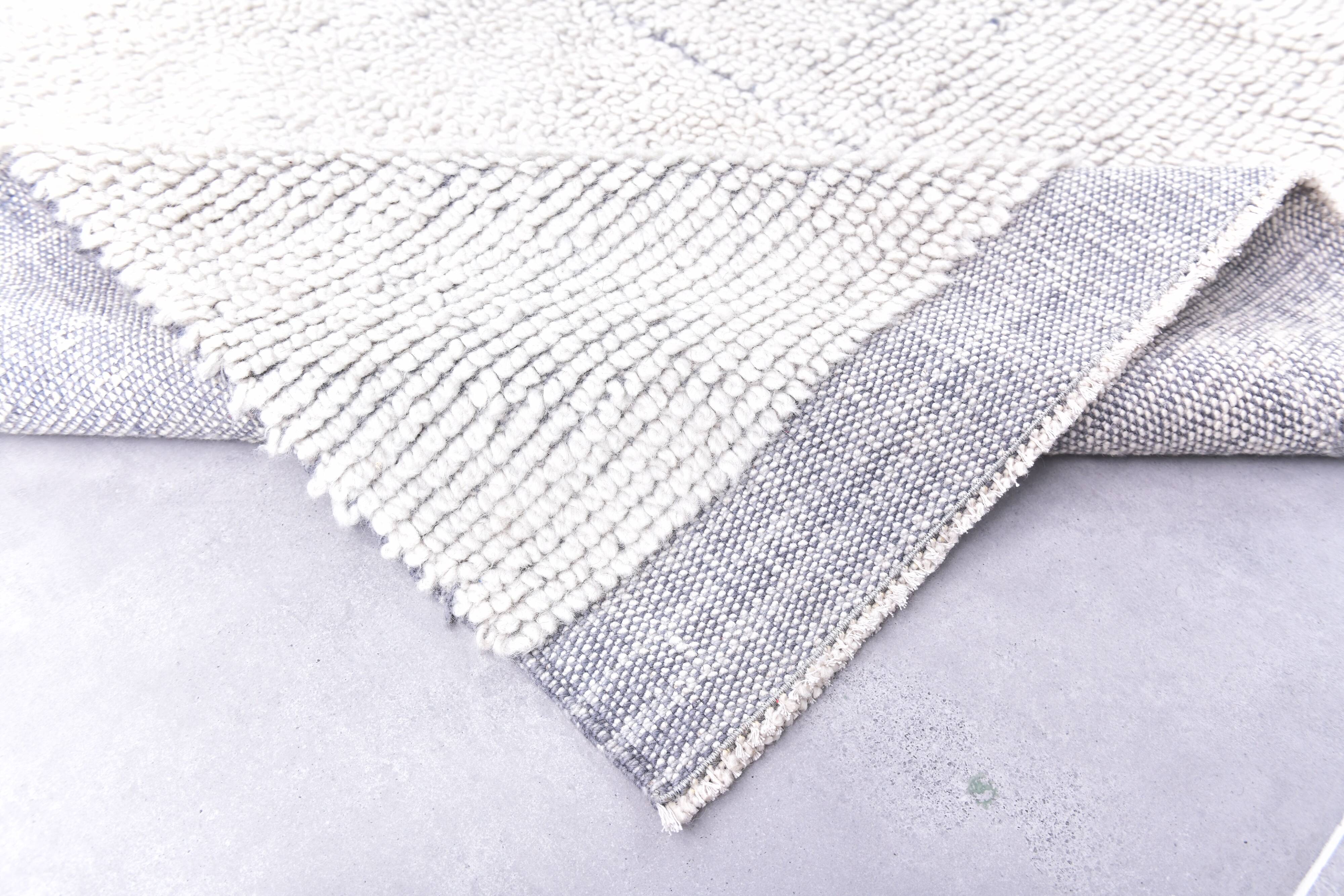 7x10 Light Blue Wool Handmade Woshable Moroccan Rug, 206x304Cm