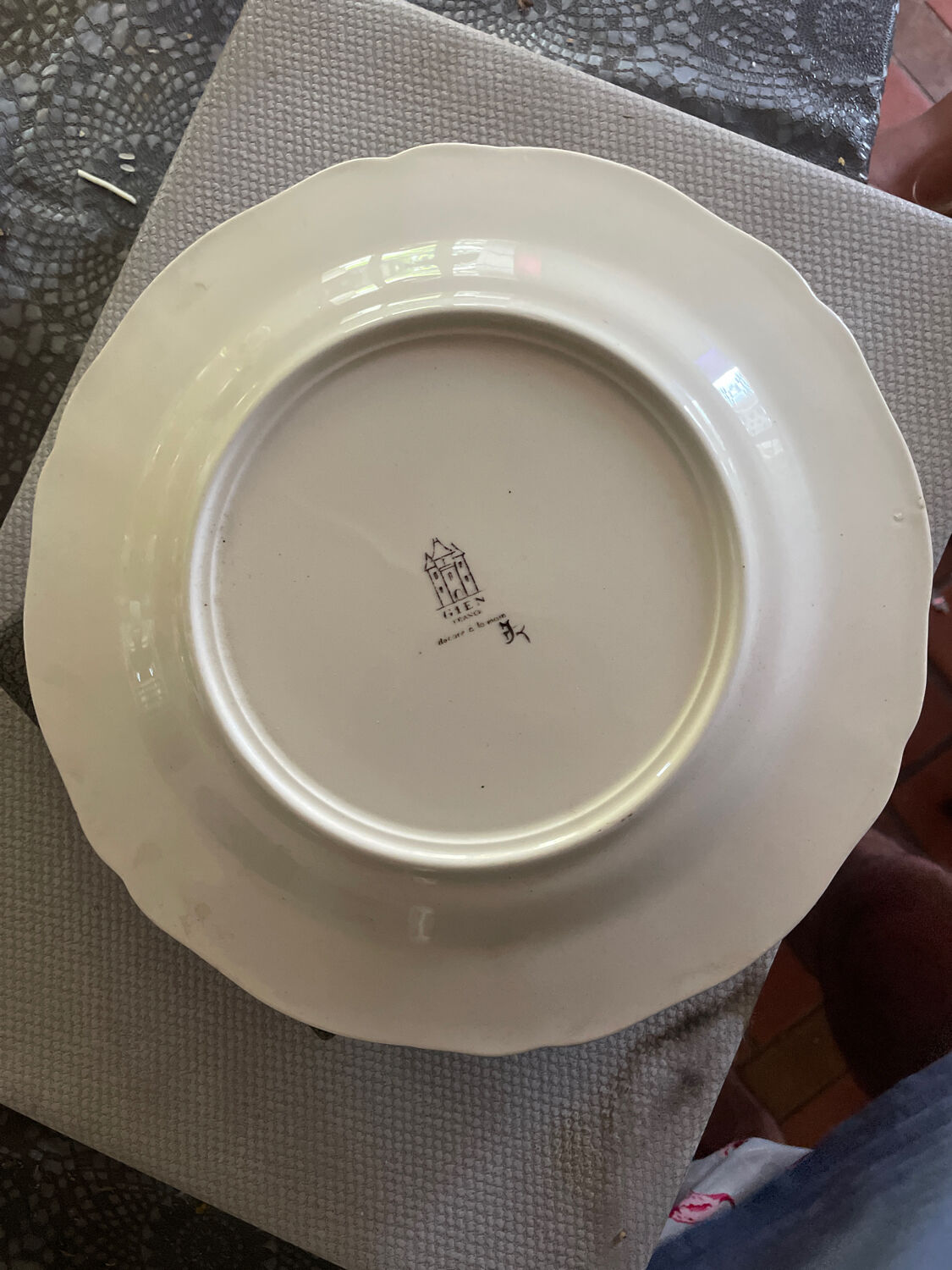 Gien plate J.Bertholle