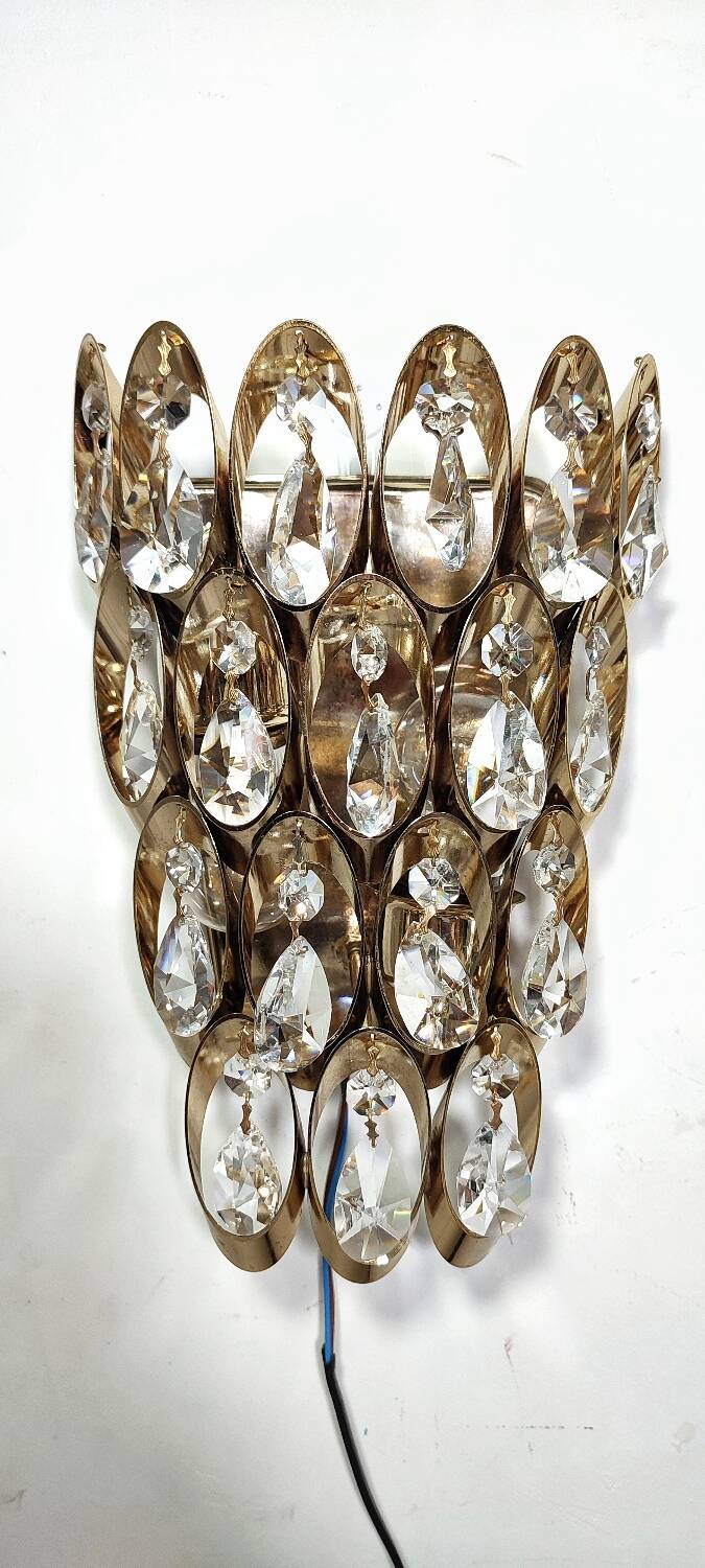 Par de apliques de cristales. Alemania, 1960s.