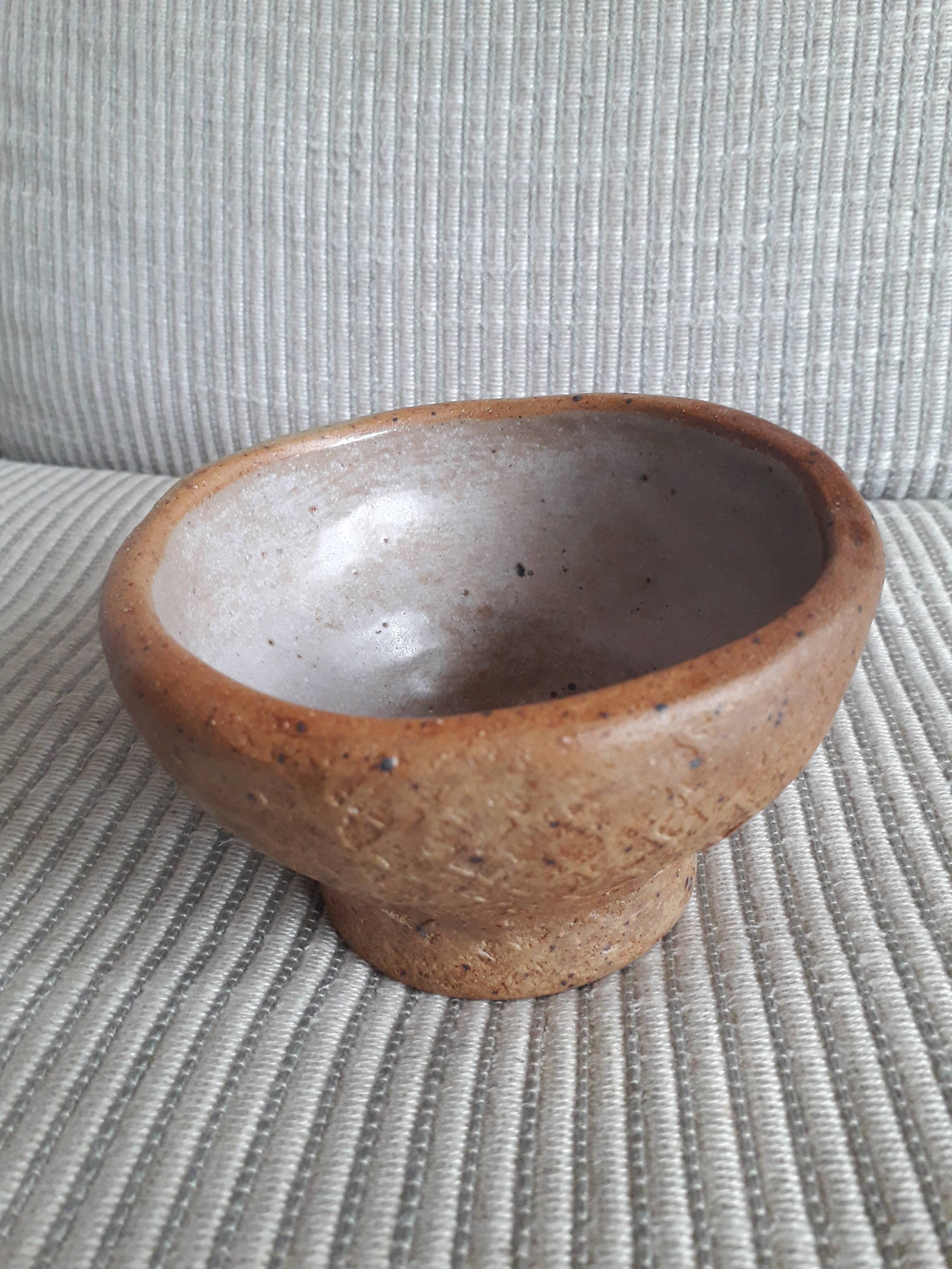 Vintage pocket tray with a raw finish
