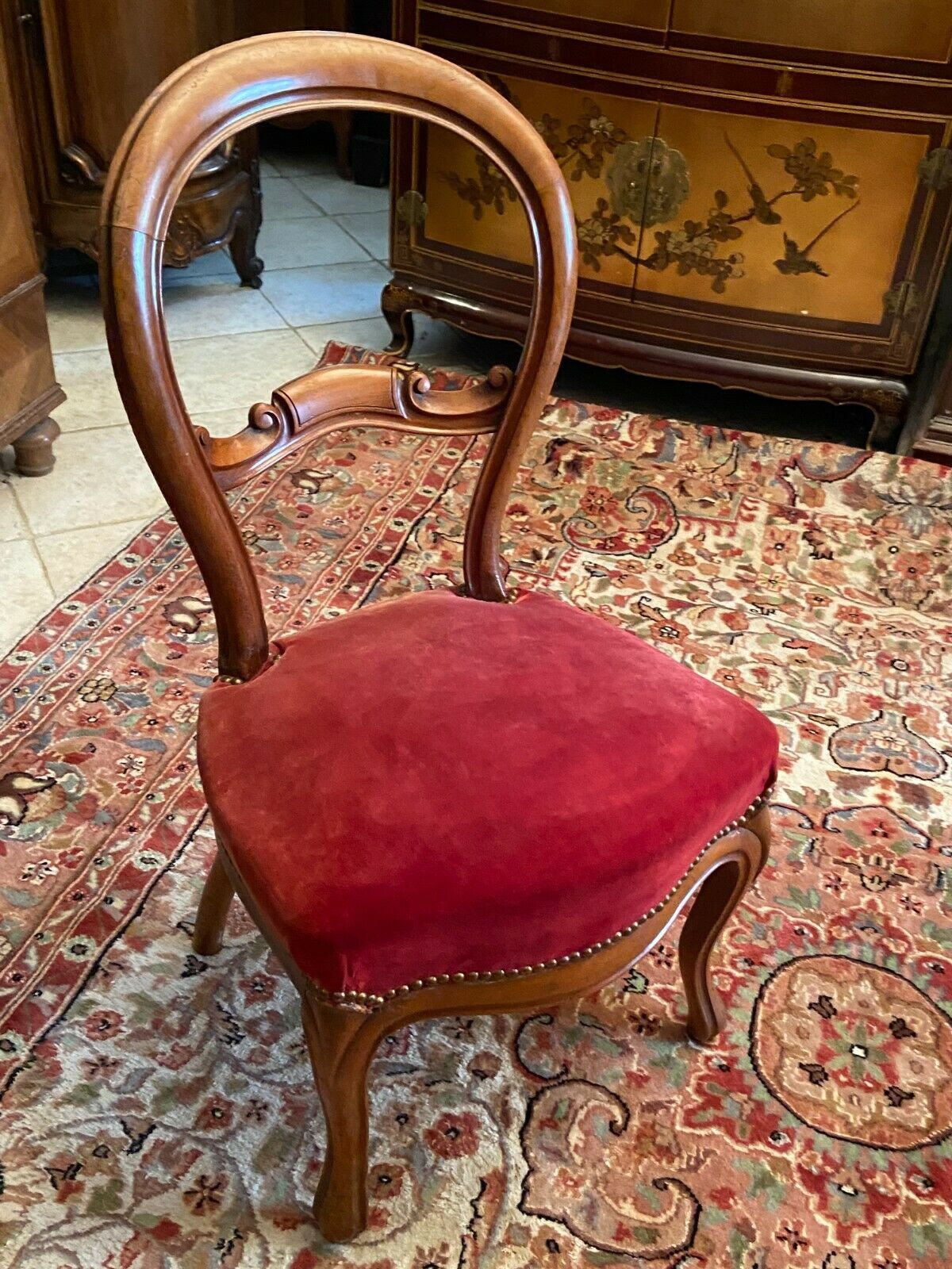 Solid walnut heater chair nineteenth century Louis-Philippe in red velvet