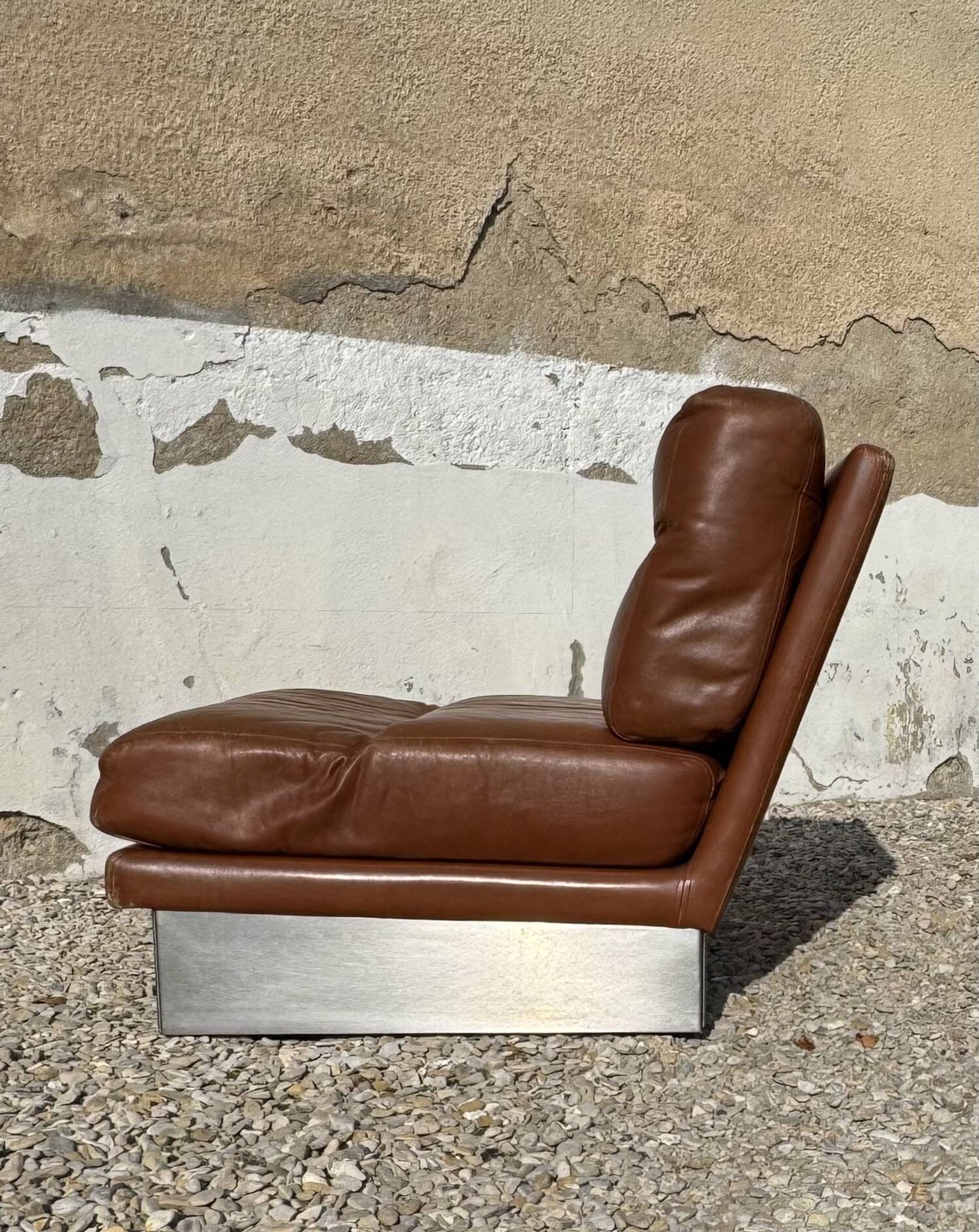 Complete vintage living room set, brushed aluminum and brown leather, France, 1970