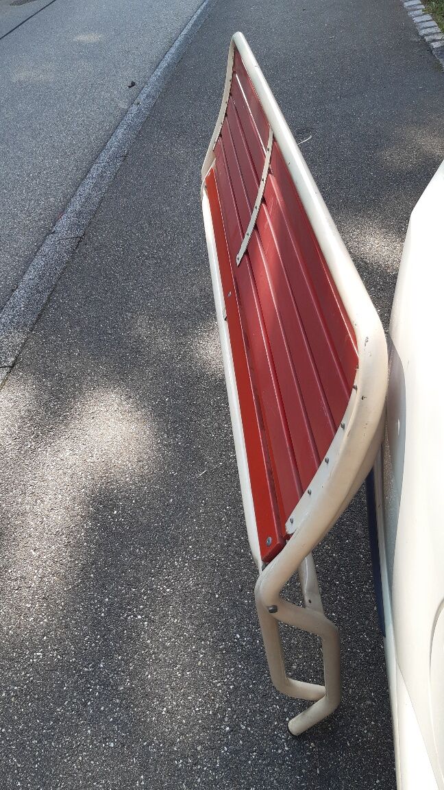 Foldable vintage garden bench